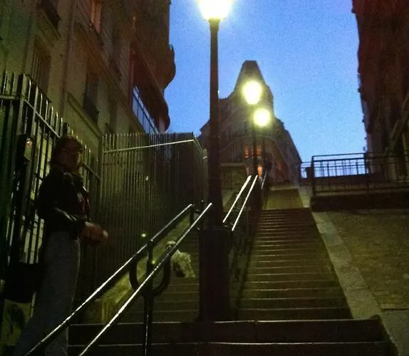 Le Flore Apartment