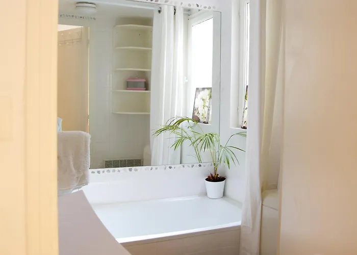 Le Flore Apartment